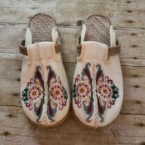 Embroidered Abstract Mule Sandals
